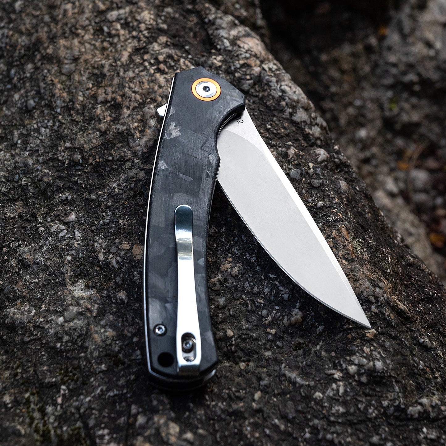 OUK-23064 Series Liner Lock Carbon Fiber Handle D2 Steel 202mm Outdoor Knife