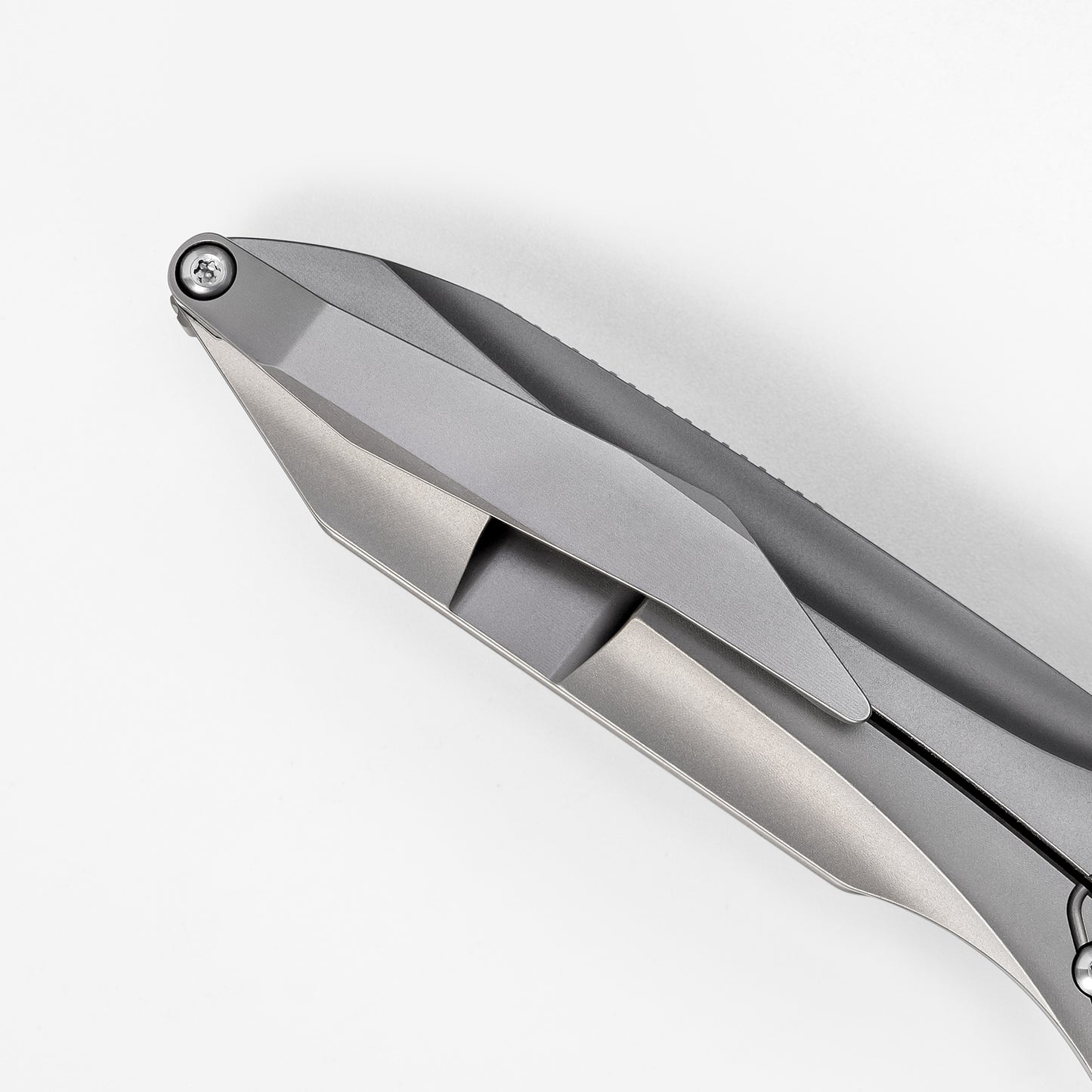 MEIHU Series Frame Lock Titanium Alloy with Carbon Fiber Handle S35VN Steel 177mm Outdoor Knife
